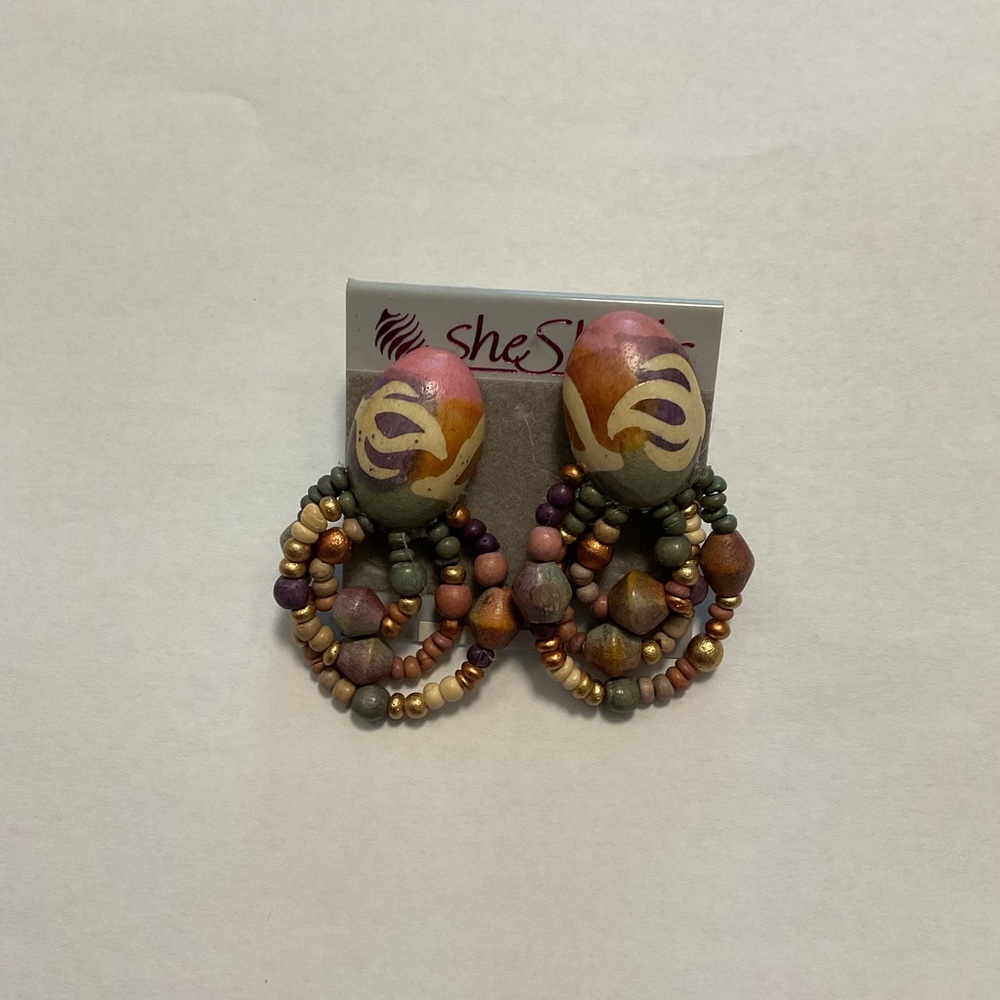 She Shell Painted Wooden with Beads Clip On Earrings Vintage